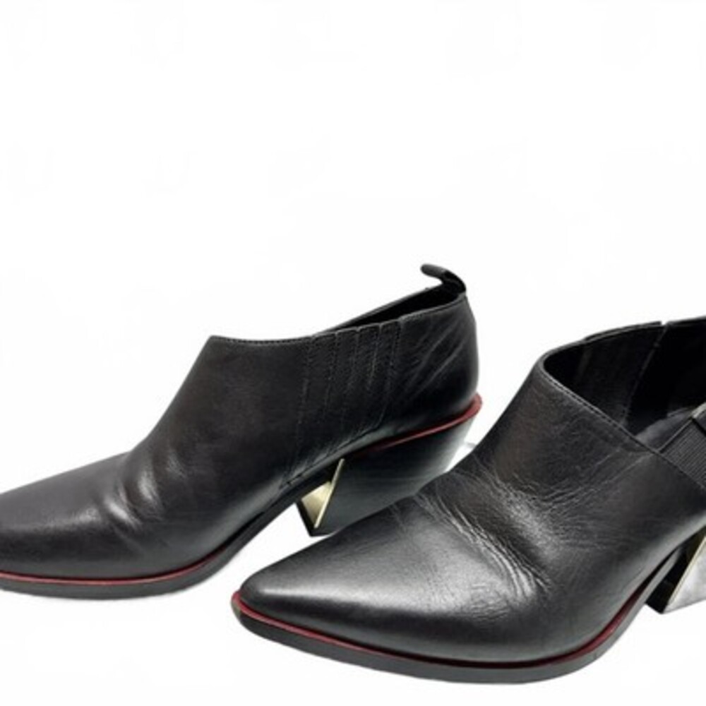 Women's Black Boot - Picture 2 of 6